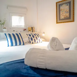 azhar-suites.es-andalucia.com/